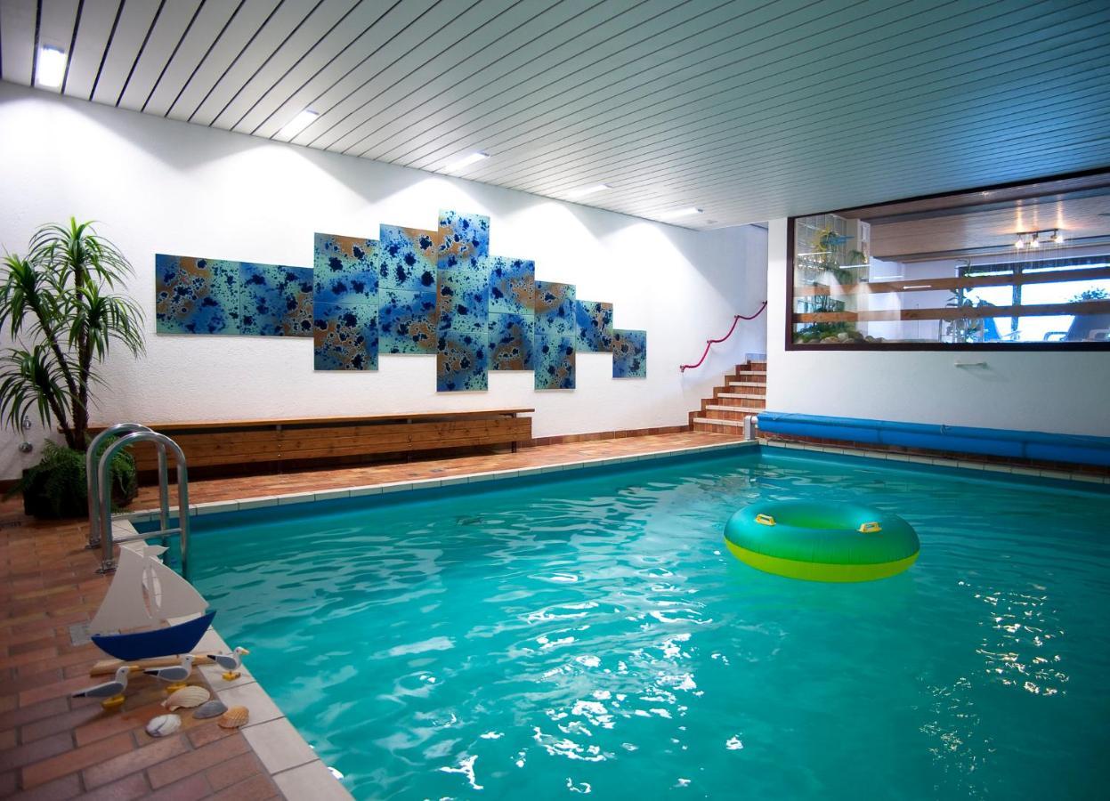 Mosel-Appartements Nehren 摩泽尔河畔的泽尔 外观 照片