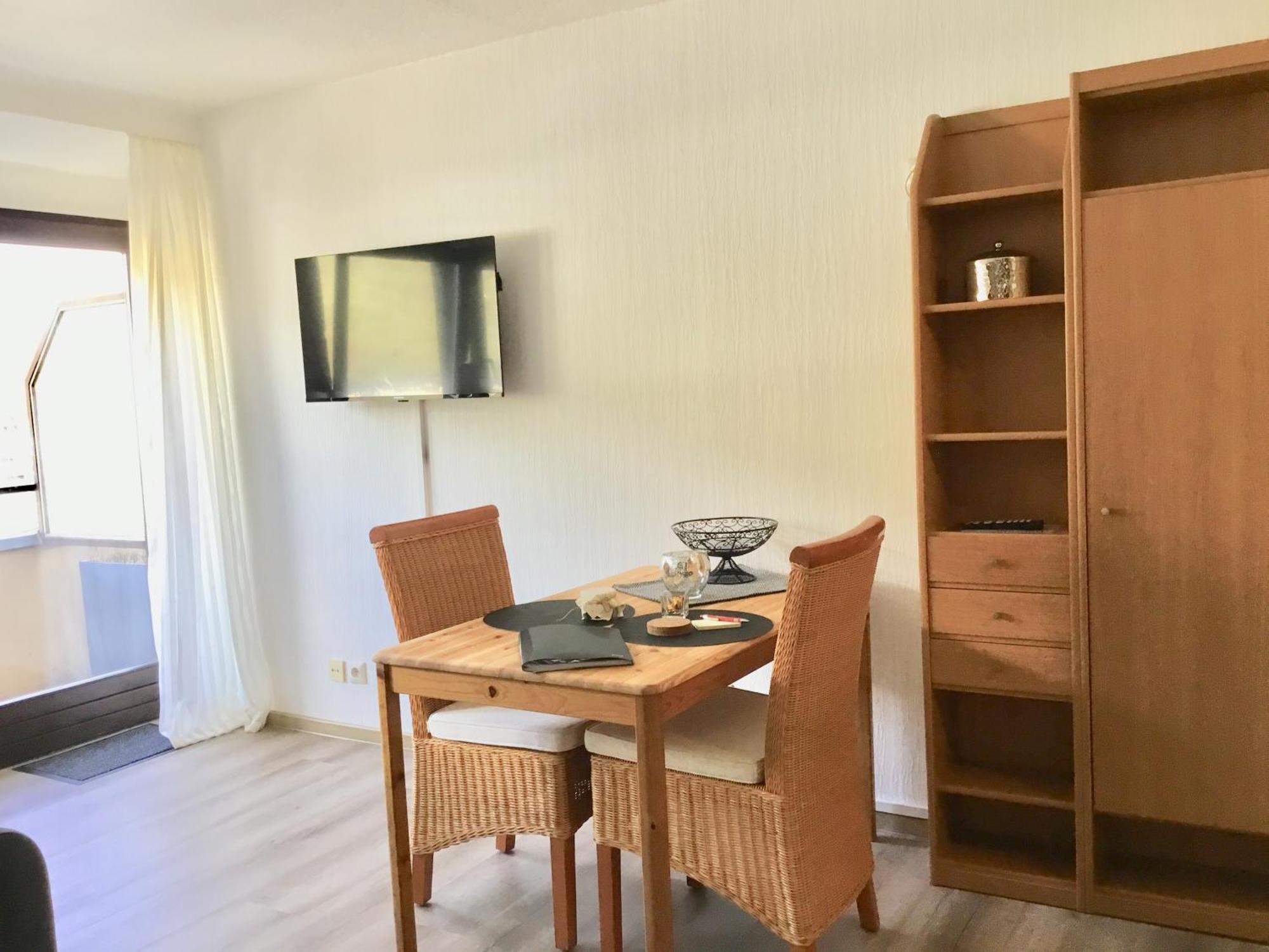 Mosel-Appartements Nehren 摩泽尔河畔的泽尔 外观 照片