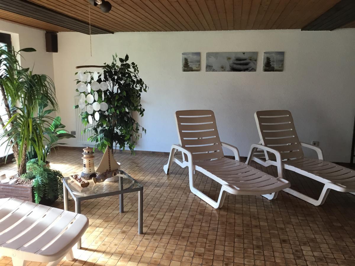 Mosel-Appartements Nehren 摩泽尔河畔的泽尔 外观 照片